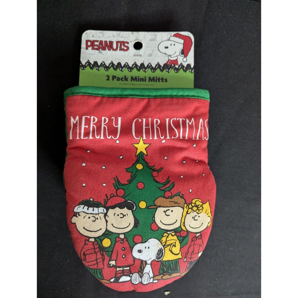 Peanuts Merry Christmas pair mini mitts kitchen pot holders Charlie Brown Snoopy